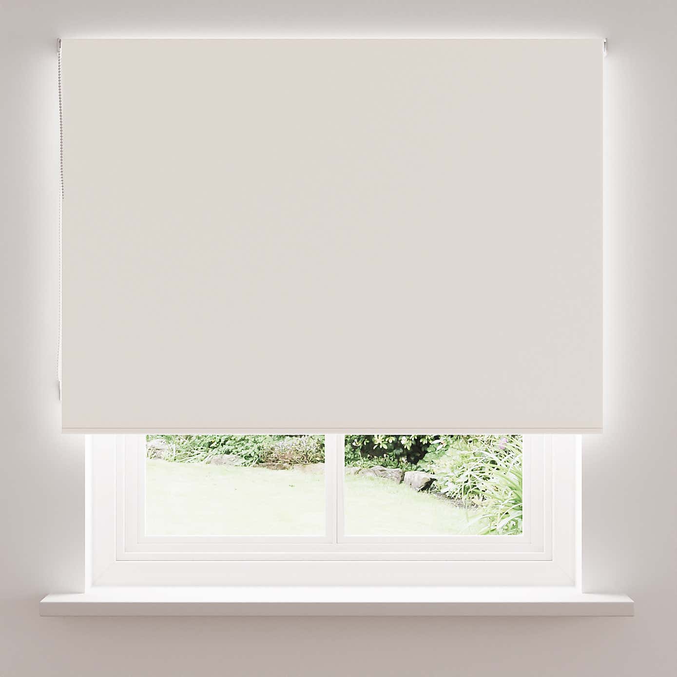 CRYSTAL NATURAL GLOW BLACKOUT ROLLER SHADE